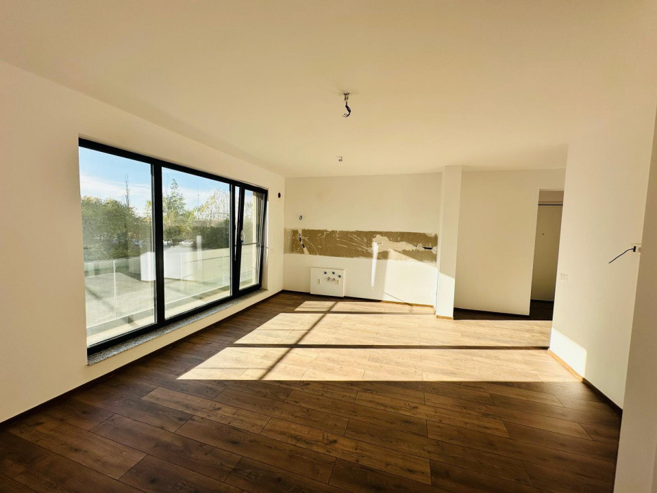 AP 3 CAMERE | DAMAROAIA | PETROM CITY | SCOALA GENESIS | STRAULESTI |