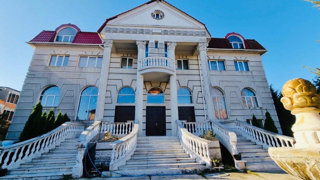  VILA PIPERA | LAC | PARCARE | 1200 MP UTILI |   