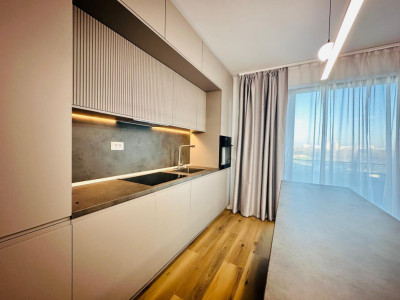 4 CAMERE | STRAULESTI | DAMAROAIA | PARCARE | PETROM  CITY | GENESIS |