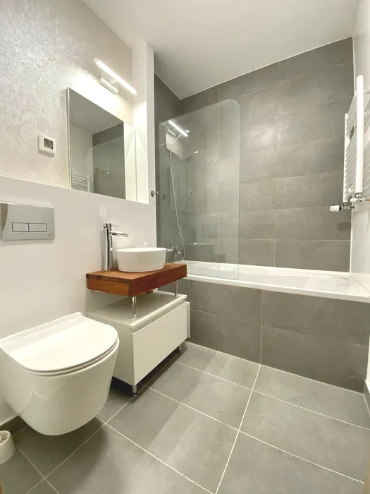 2 camere | Arcadia Domenii | Ion Mihalache | 1 Mai | Expozitiei |