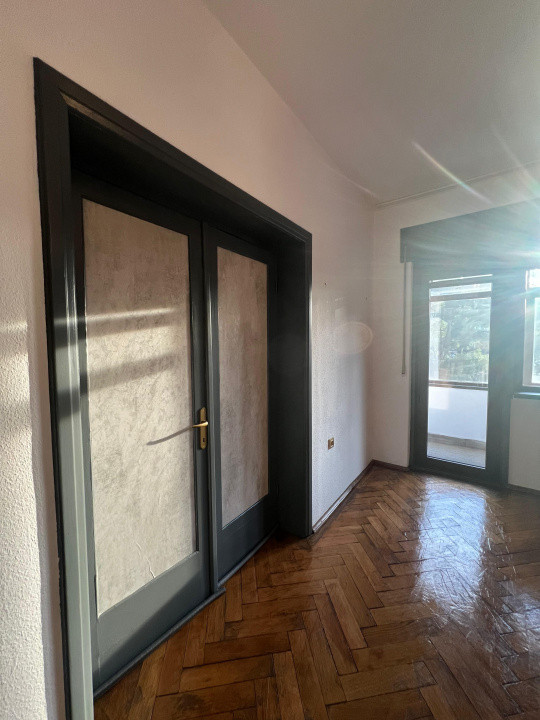 3 camere | Arcul De Triumf | Kiseleff | Victoriei | Centrala | Parcare
