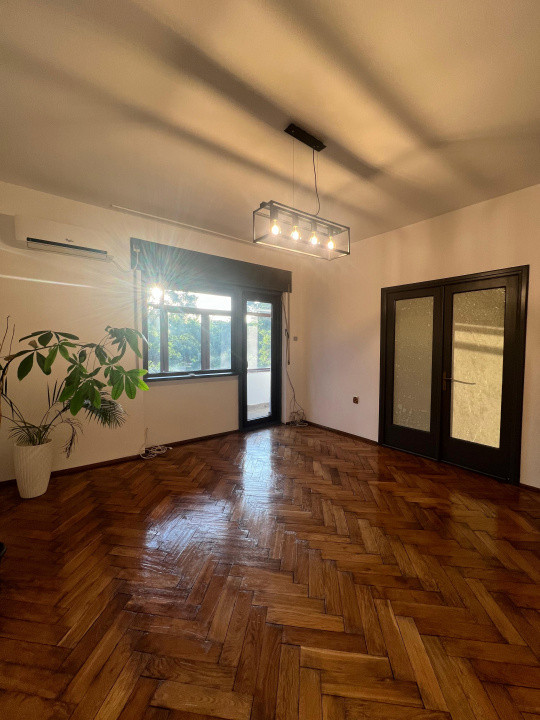 3 camere | Arcul De Triumf | Kiseleff | Victoriei | Centrala | Parcare