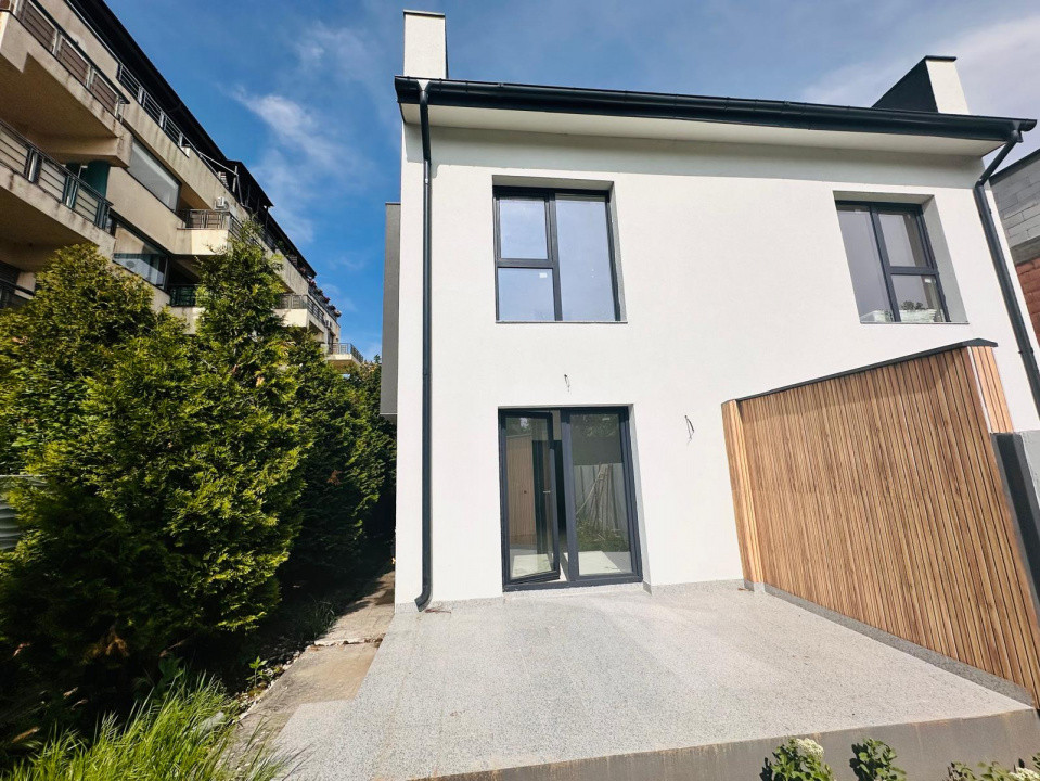 Casa de vânzare 4 camere  | Ostratu | Corbeanca | 250 mp teren